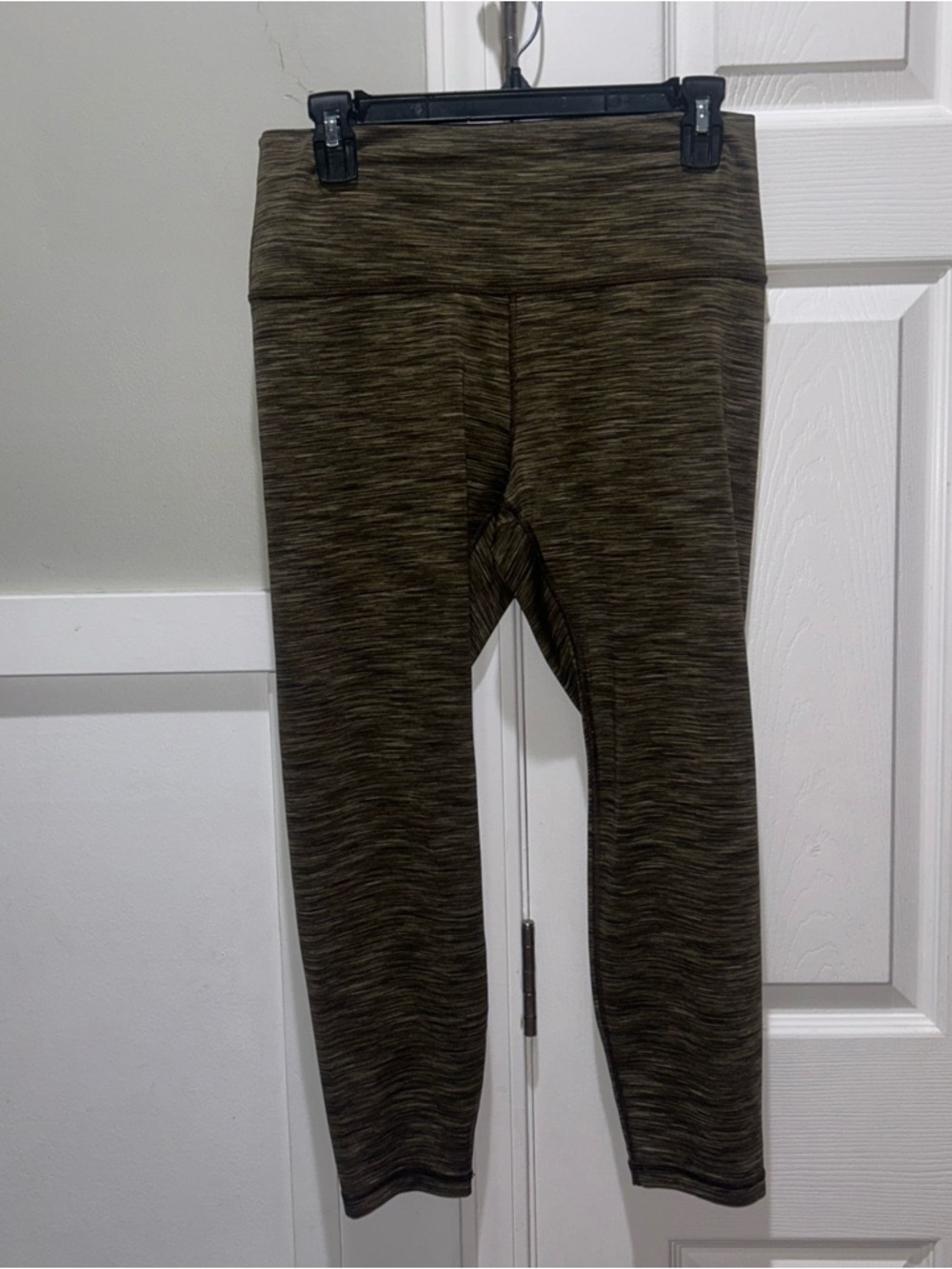 Athleta Green Transcend 7/8 texture tights size 1x